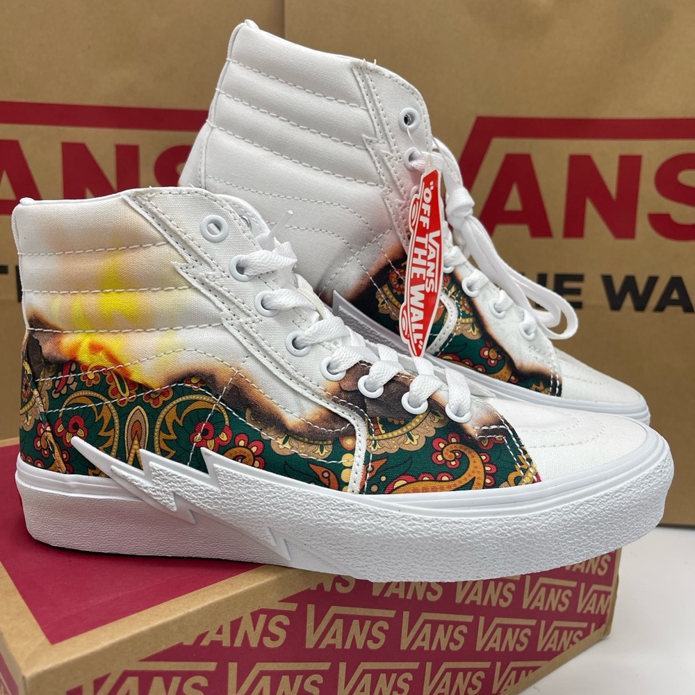Vans Men’s Sk8-Hi Bolt (Big Reveal) True White/P Sneakers 
VN0A5JIVAZQ - Picture 8 of 16